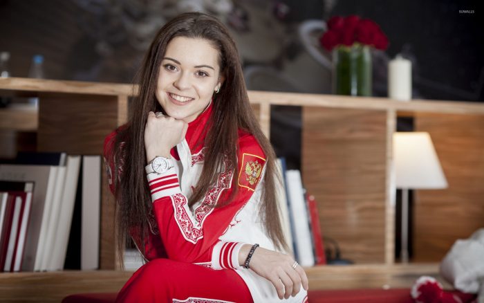Adelina Sotnikova và 7 năm ròng rã bị đe dọa, khủng bố từ fan “Nữ hoàng trượt băng” Yuna Kim