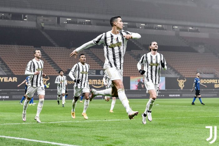 Juventus lật ngược thế trận với cú đúp của Ronaldo