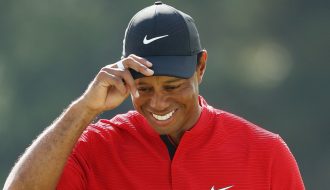 Golfer cựu số một thế giới Tiger Woods thoát chết trong gang tấc