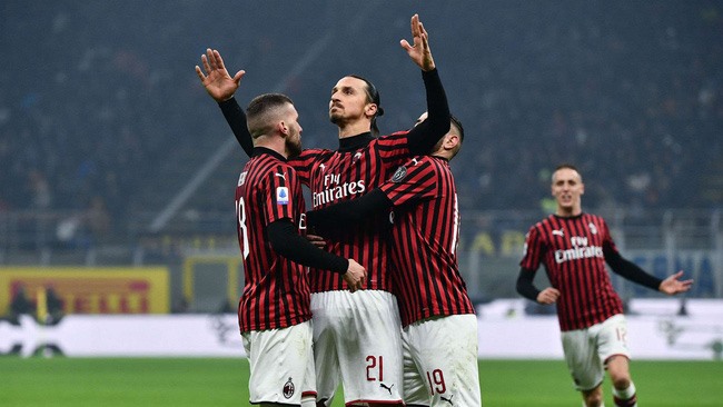 Sếp lớn AC Milan nói về tương lai Zlatan Ibrahimovic